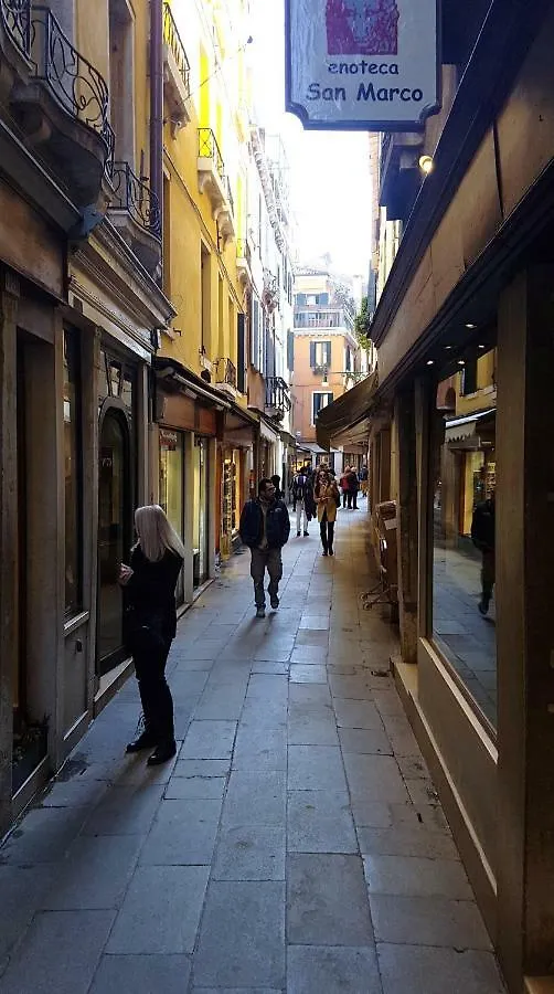 Casanova Apartment San Marco Venedig
